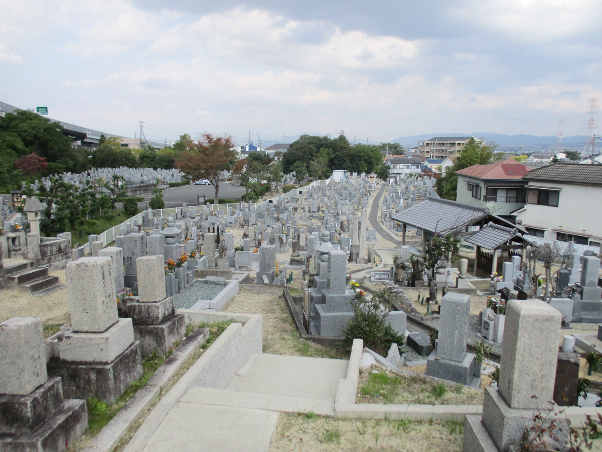 小林墓地（大住小林）